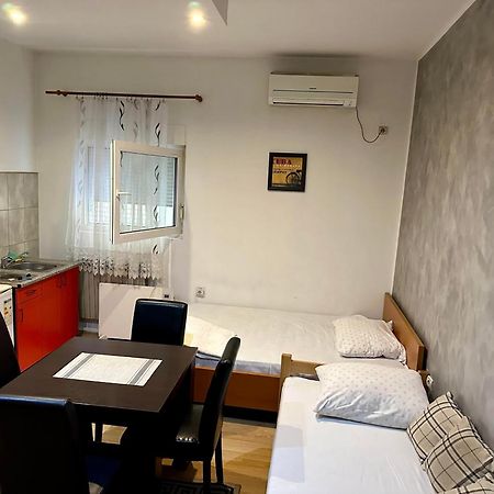 Apartments Agape Belgrado Exterior foto
