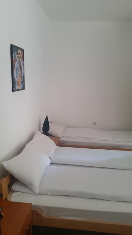Apartments Agape Belgrado Exterior foto